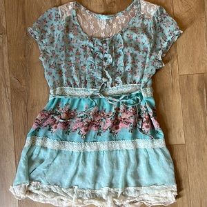 Womens large Maurice’s blouse